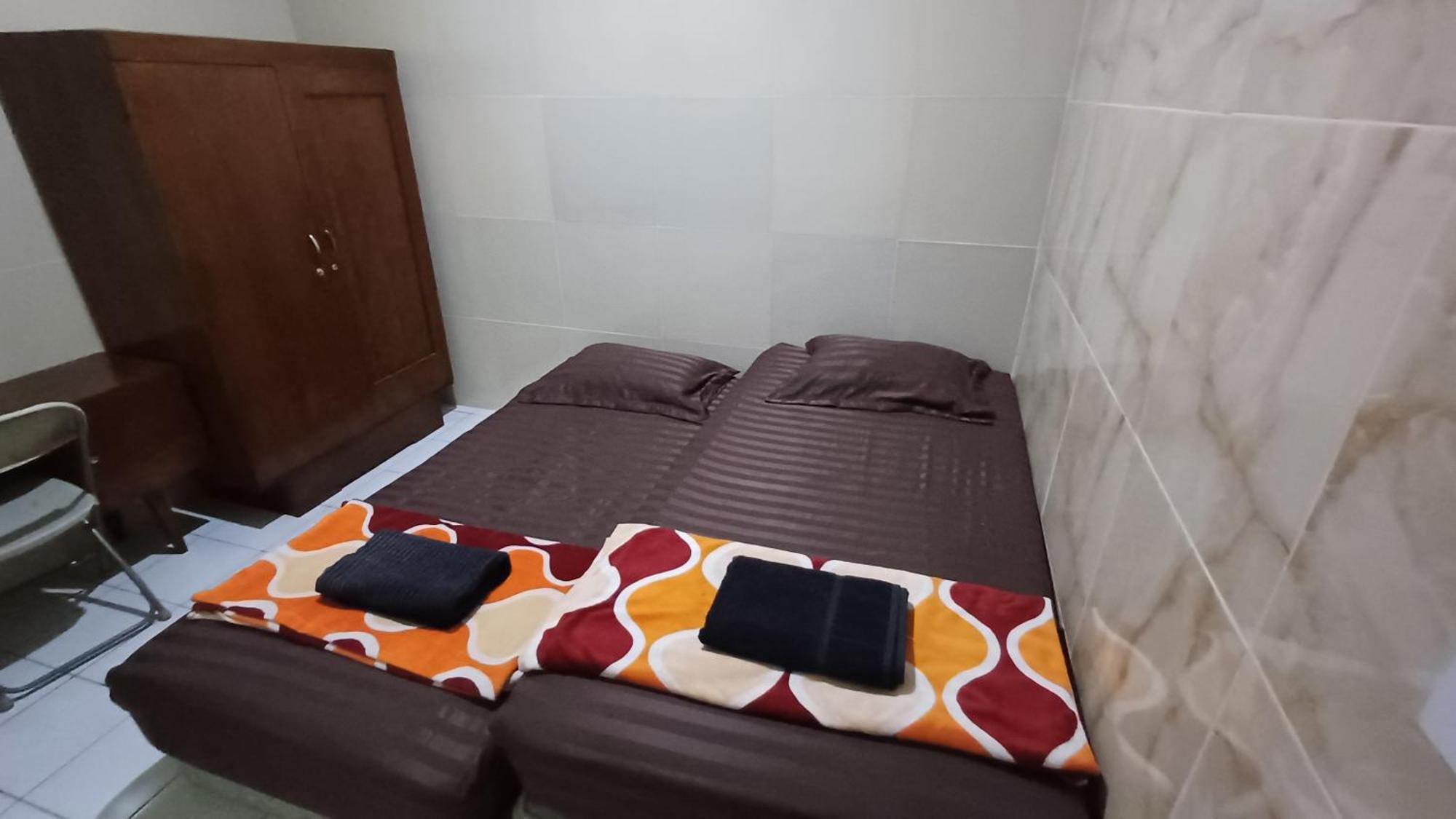 Hotel Kost Carmelia Syariah Baranangsiang Bogor Exteriér fotografie